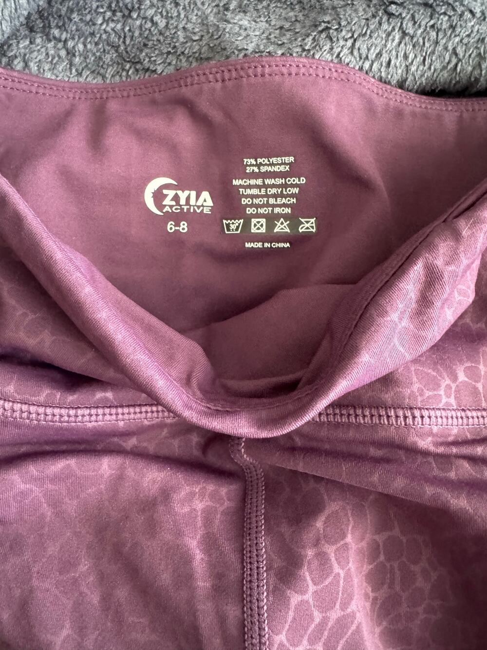 ZYIA Active Light n Tight Mauve Tonal Animal Print Pocket Leggings 6-8